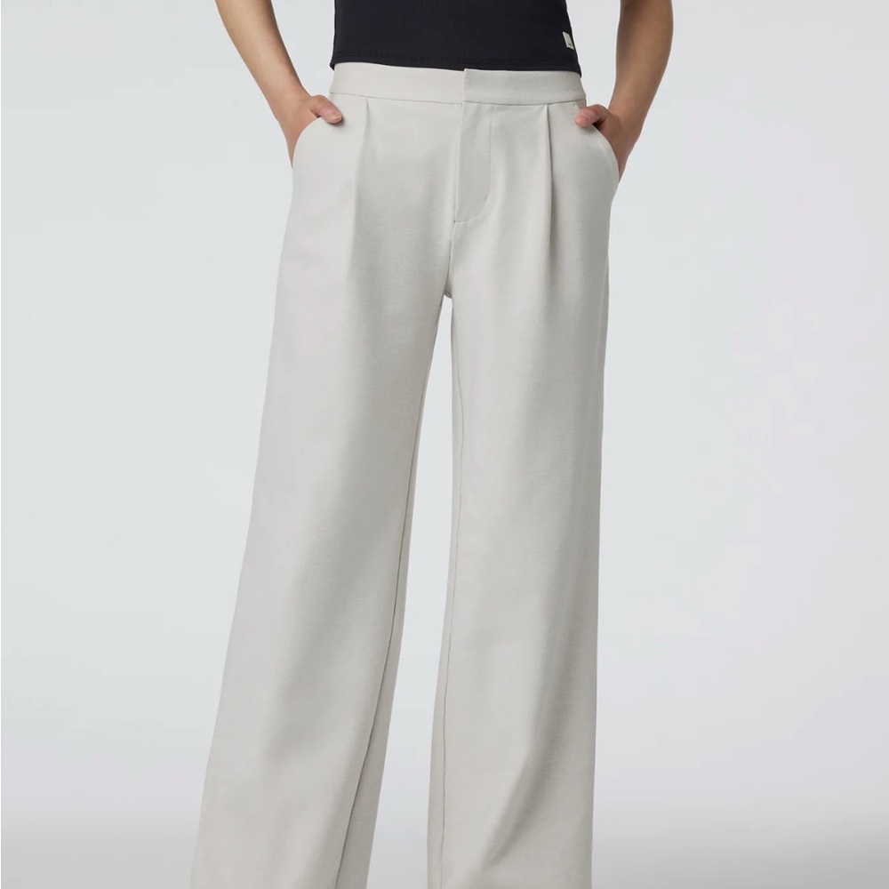 Elegant Grey Women's Wide-Leg Pants